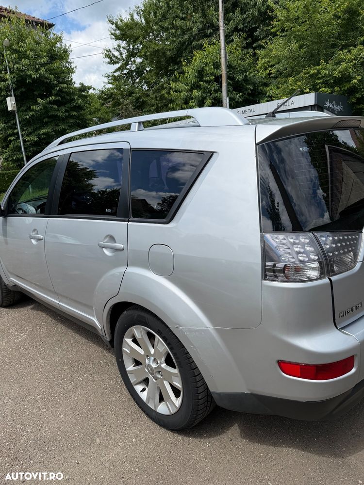 Mitsubishi Outlander 2.0 DI-D Intense - 4