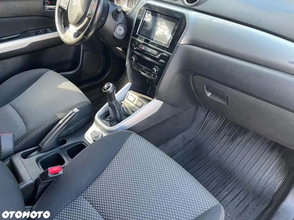 Suzuki Vitara 1.6 (4x4) Allgrip Comfort+ - 27
