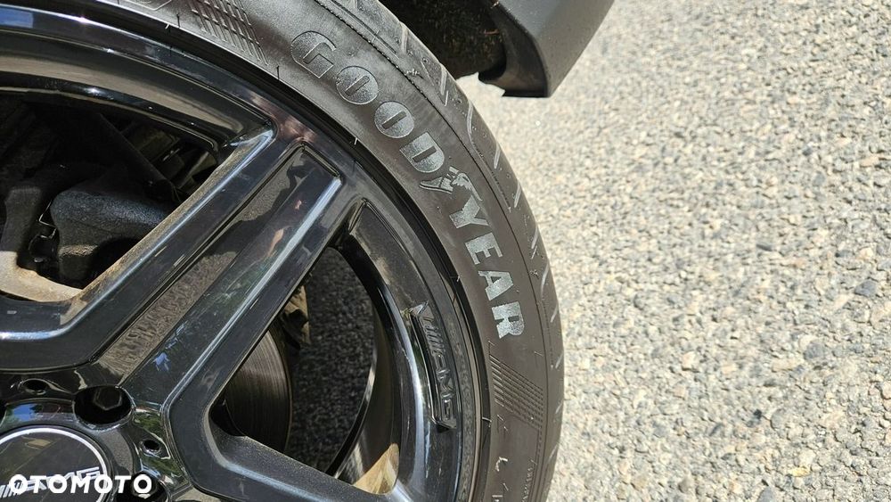 Mercedes-Benz GLA 250 4-Matic AMG Line - 39