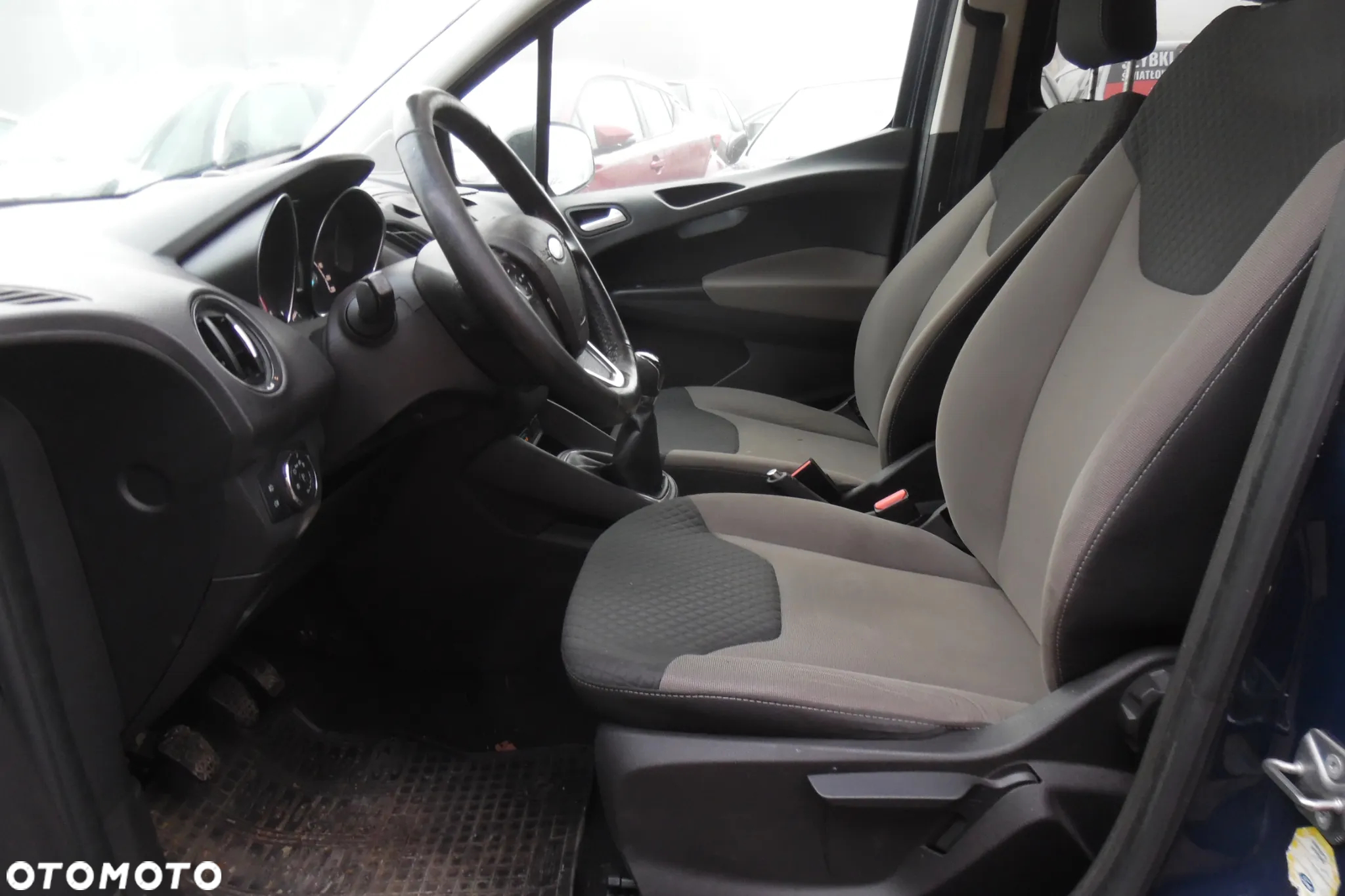 Ford Tourneo Courier 1.5 TDCi Trend - 7