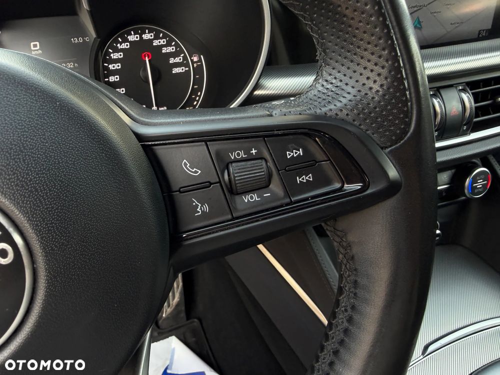 Alfa Romeo Stelvio 2.0 Turbo Veloce Q4 - 26