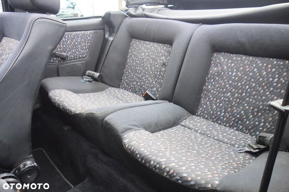 Volkswagen Golf Cabrio 1.8 GL - 18