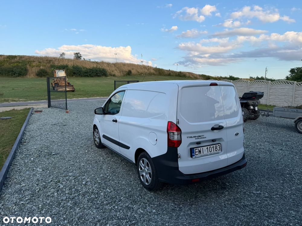 Ford Courier - 2
