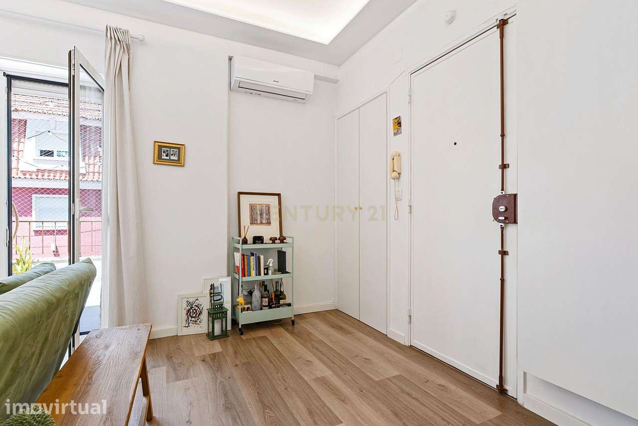 Apartamento T1 com terraço em Campolide - Grande imagem: 2/17