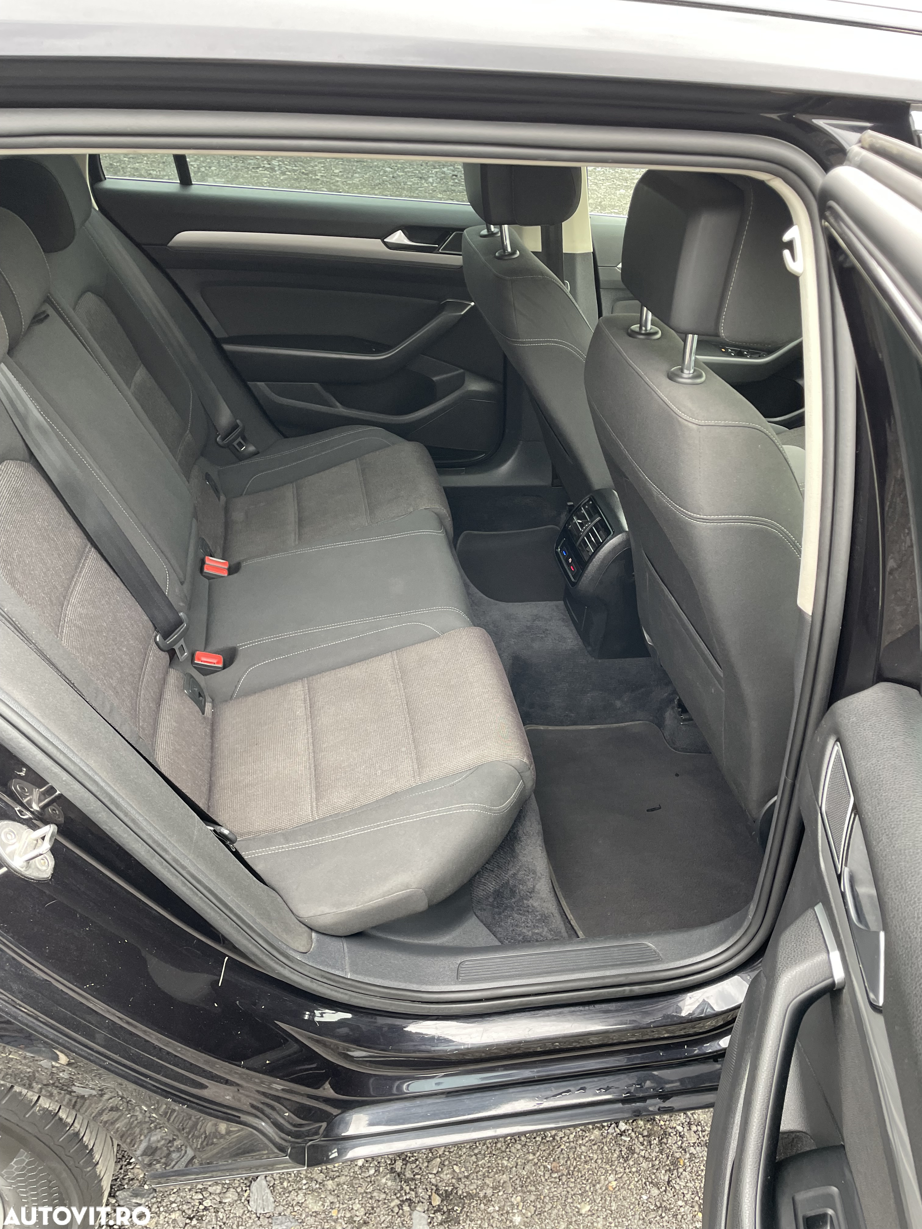 Volkswagen Passat Variant 2.0 TDI DSG (BlueMotion Technology) Comfortline - 14
