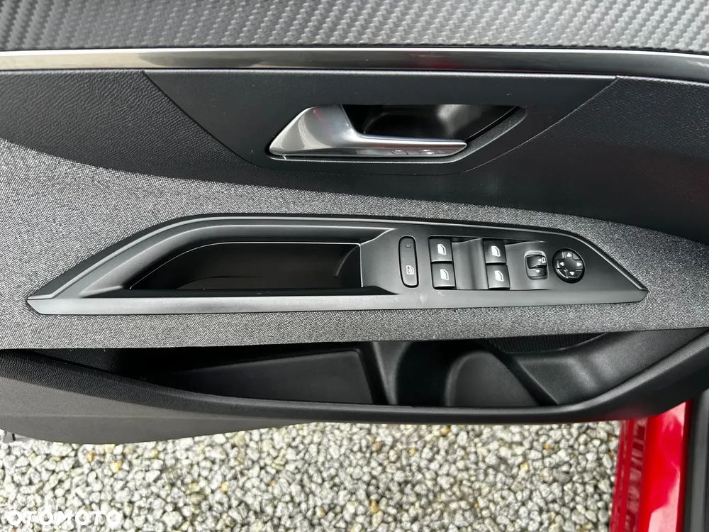 Peugeot 3008 BlueHDi 130 Stop & Start EAT8 Active - 30