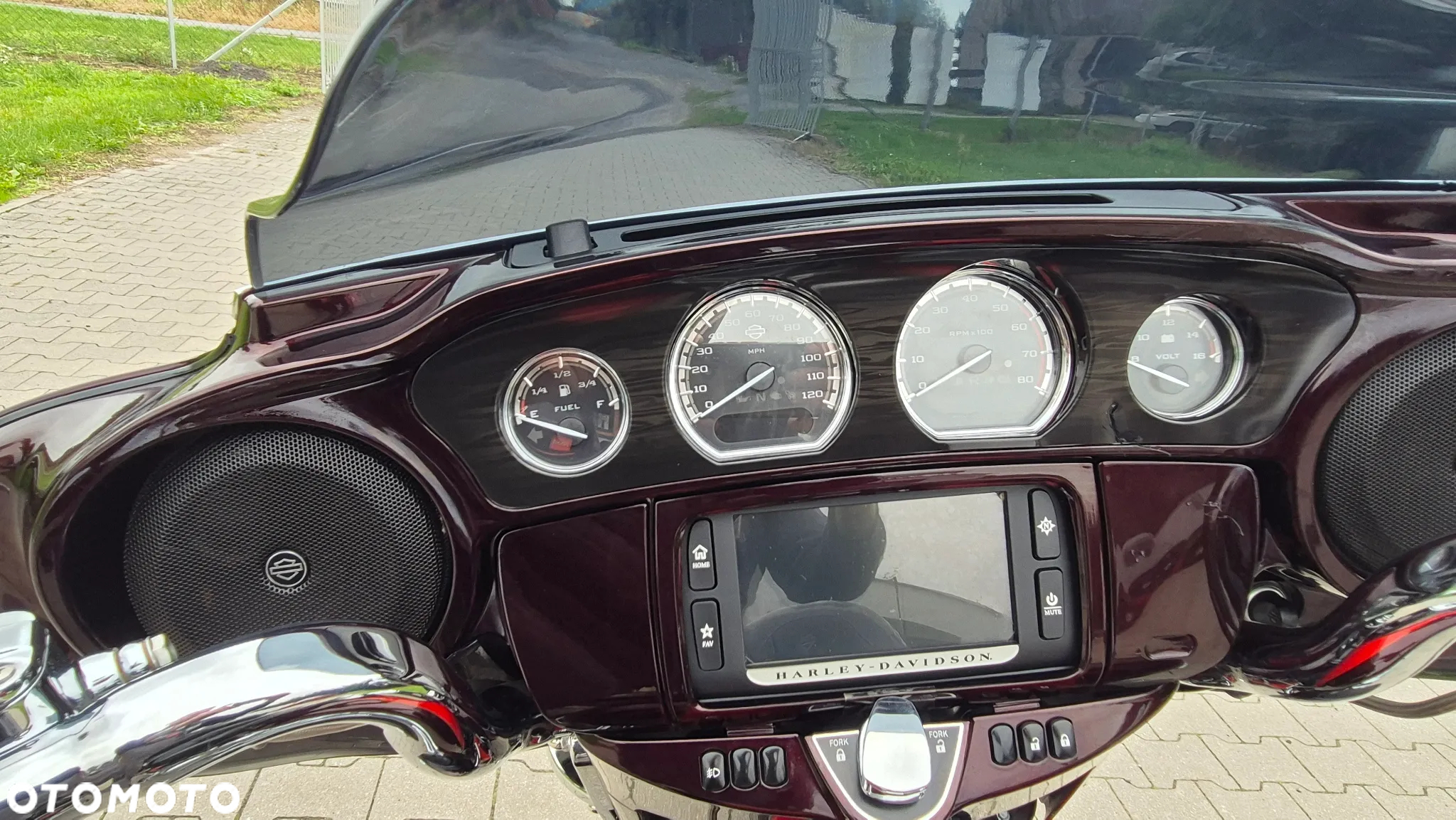 Harley-Davidson Touring Electra Glide - 28