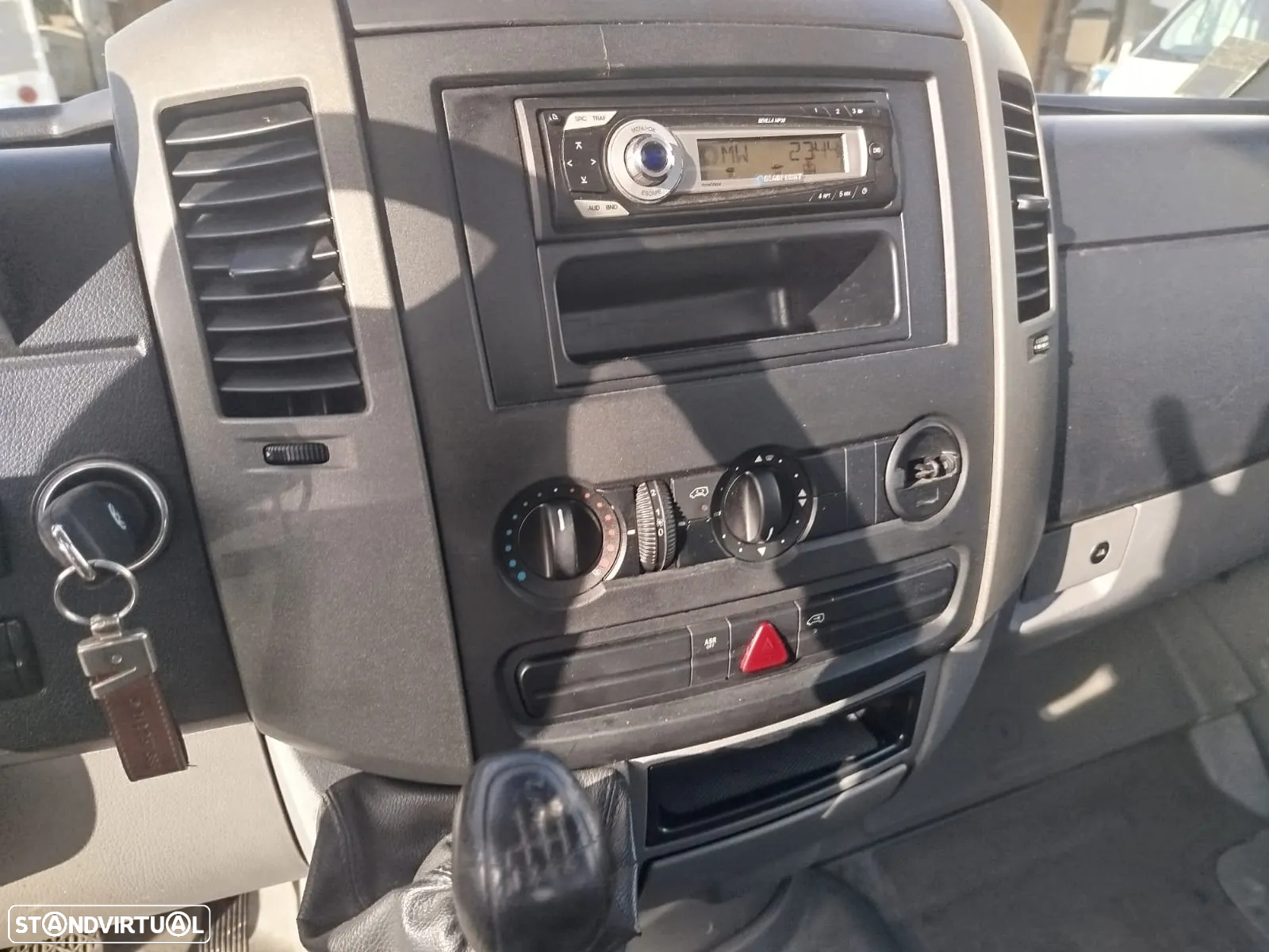 VW CRAFTER - 14