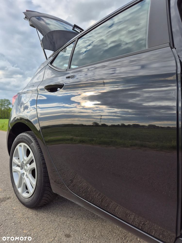 Opel Astra 1.4 Turbo Dynamic - 25