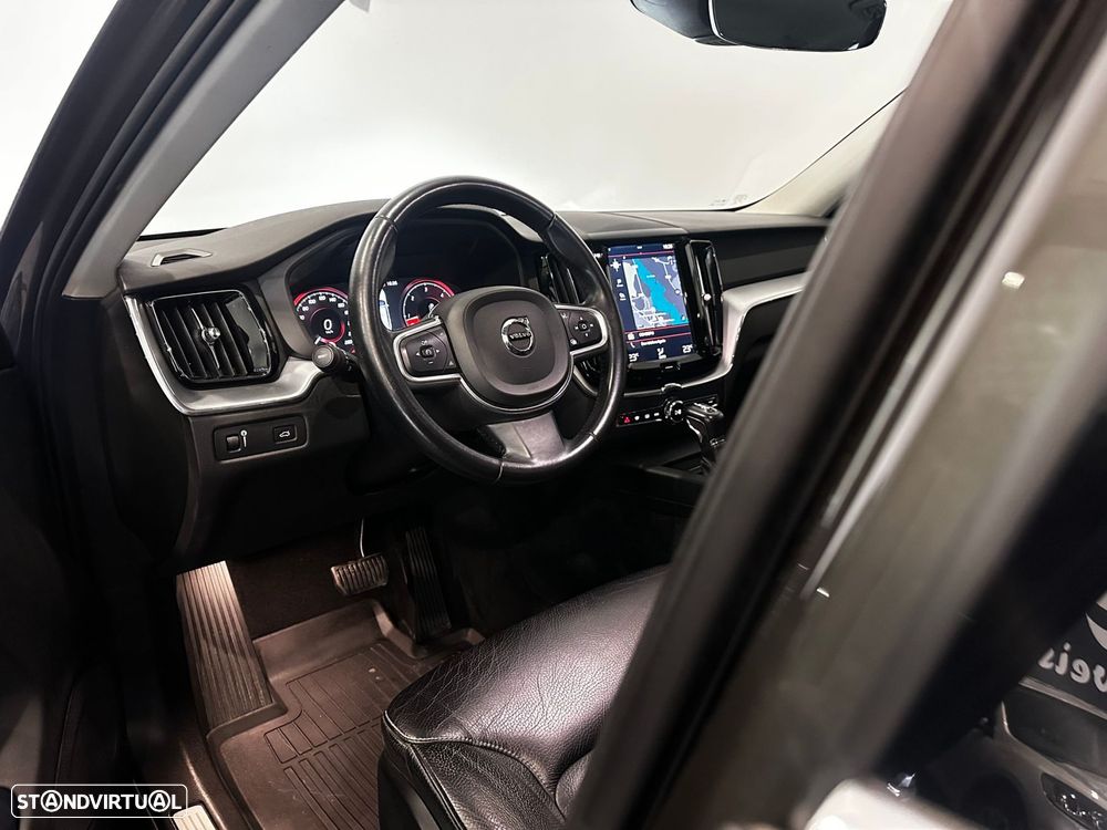 Volvo XC 60 2.0 D4 Momentum AWD Geartronic - 13