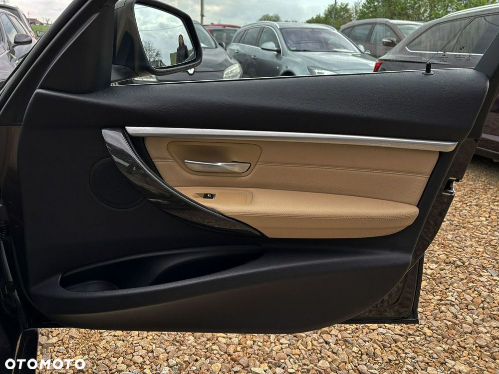 BMW Seria 3 - 30