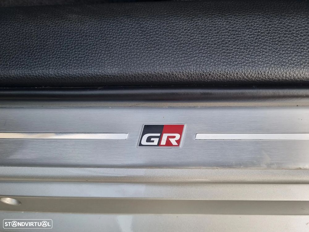 Toyota Corolla 1.8 Hybrid GR-Sport - 19