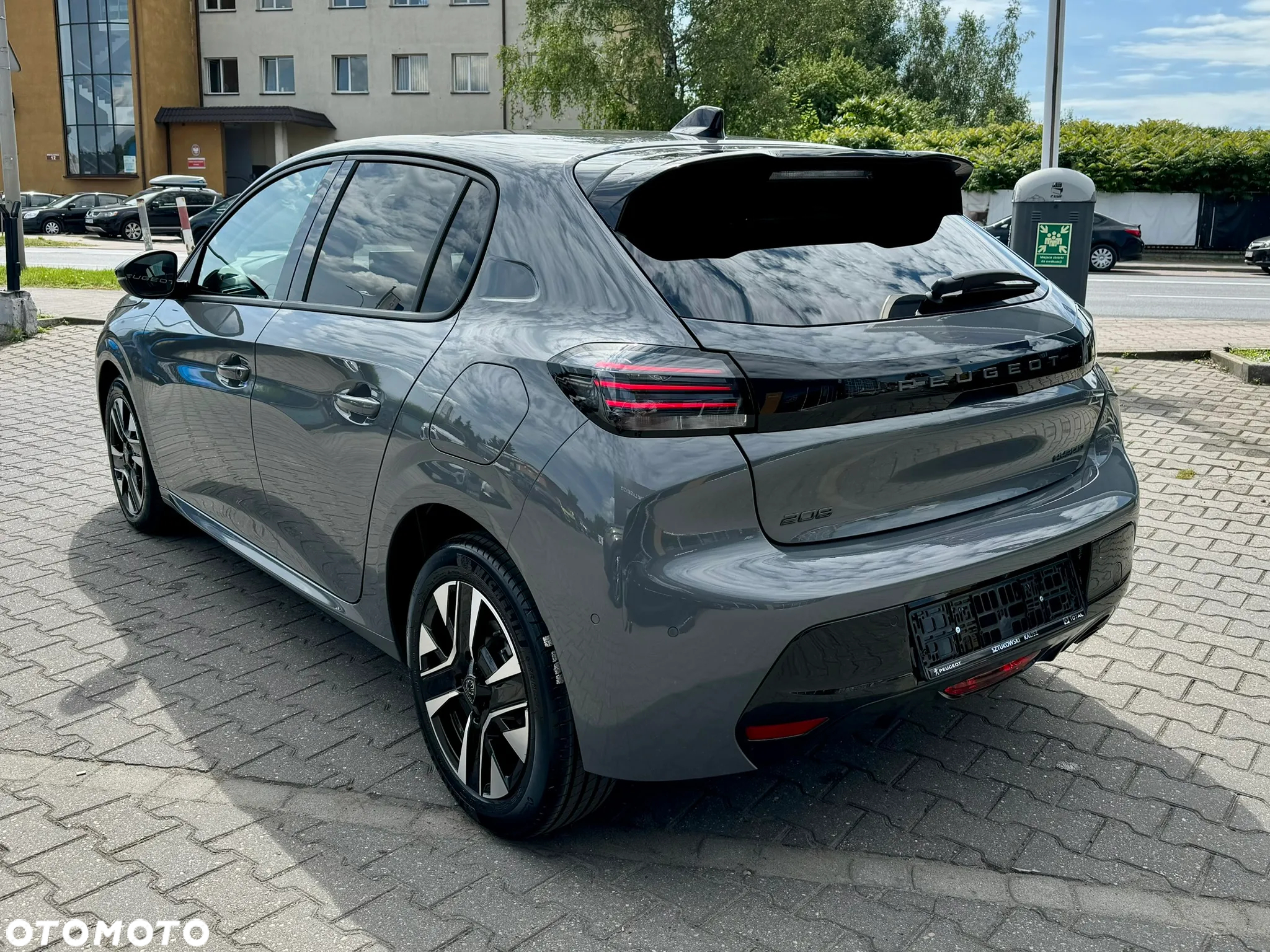 Peugeot 208 1.2 mHEV Allure - 6