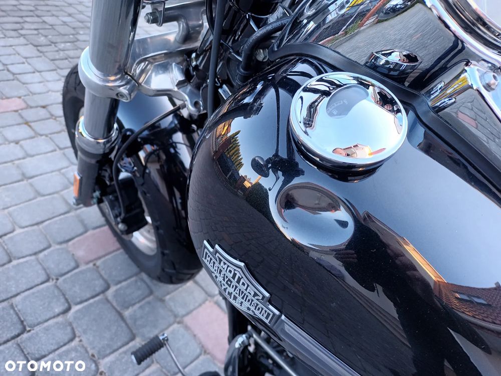 Harley-Davidson Dyna Fat Bob - 14