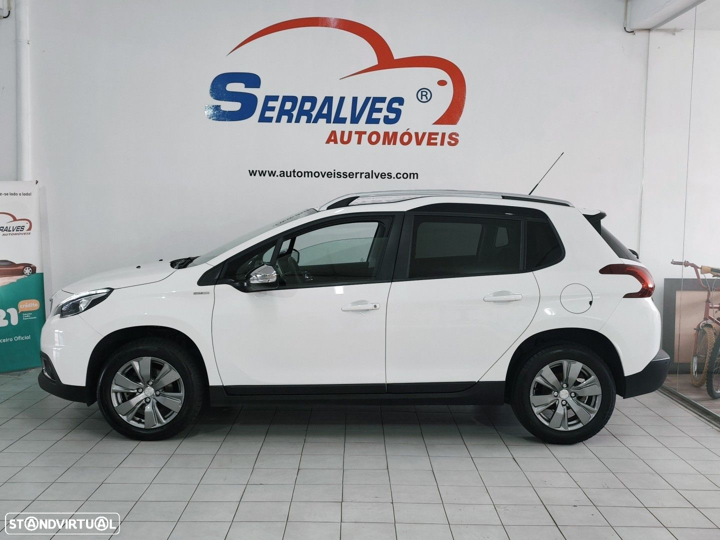 Peugeot 2008 1.2 PureTech Style - 4