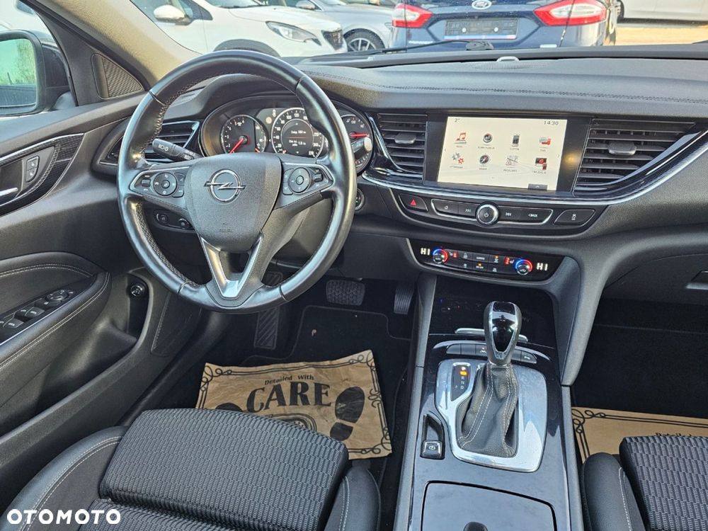 Opel Insignia - 19