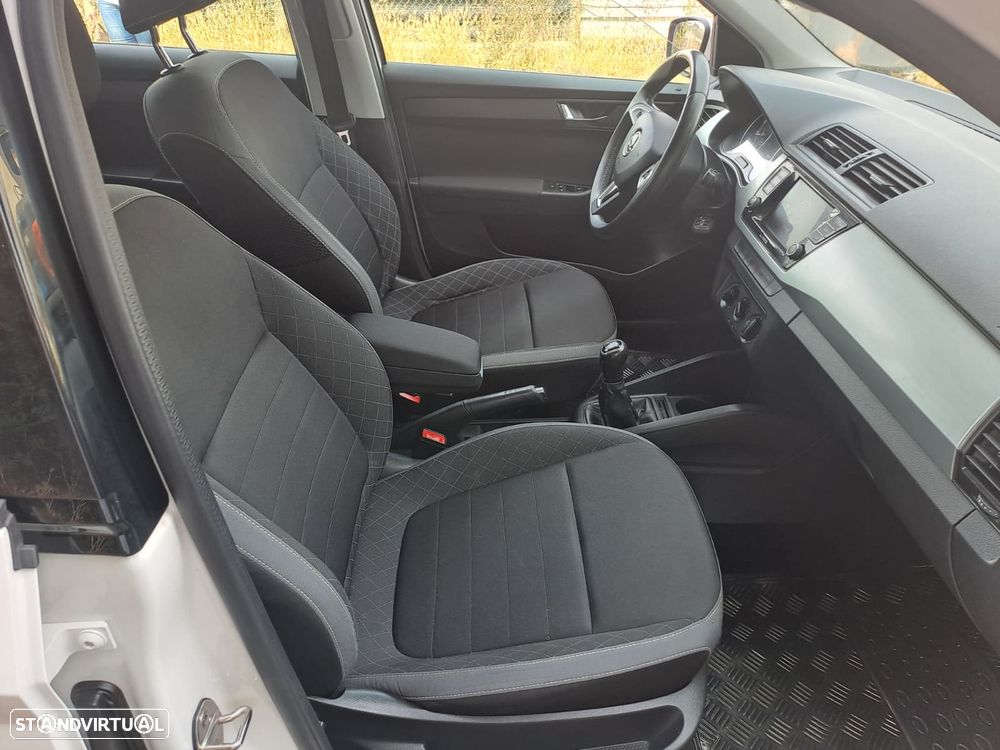 Skoda Fabia Break 1.0 Active Plus - 16
