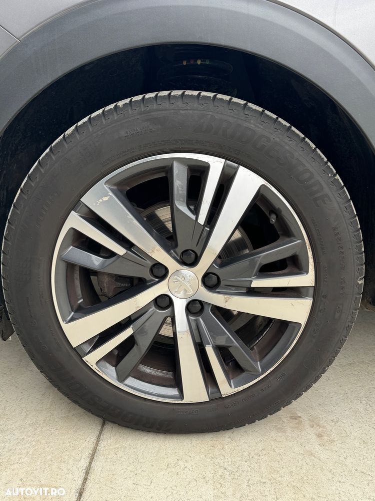 Peugeot 3008 PureTech 130 Stop & Start GPF EAT8 Allure - 30