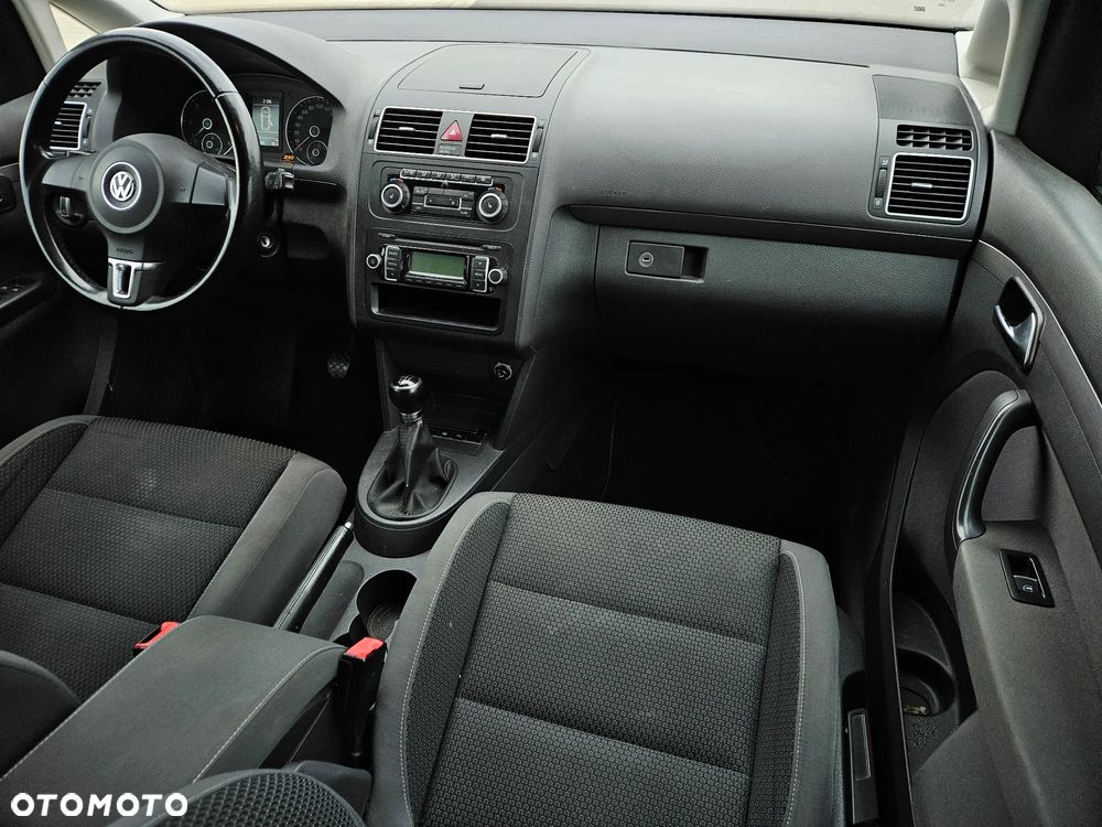 Volkswagen Touran 1.6 TDI DPF BlueMotion Technology Comfortline - 19