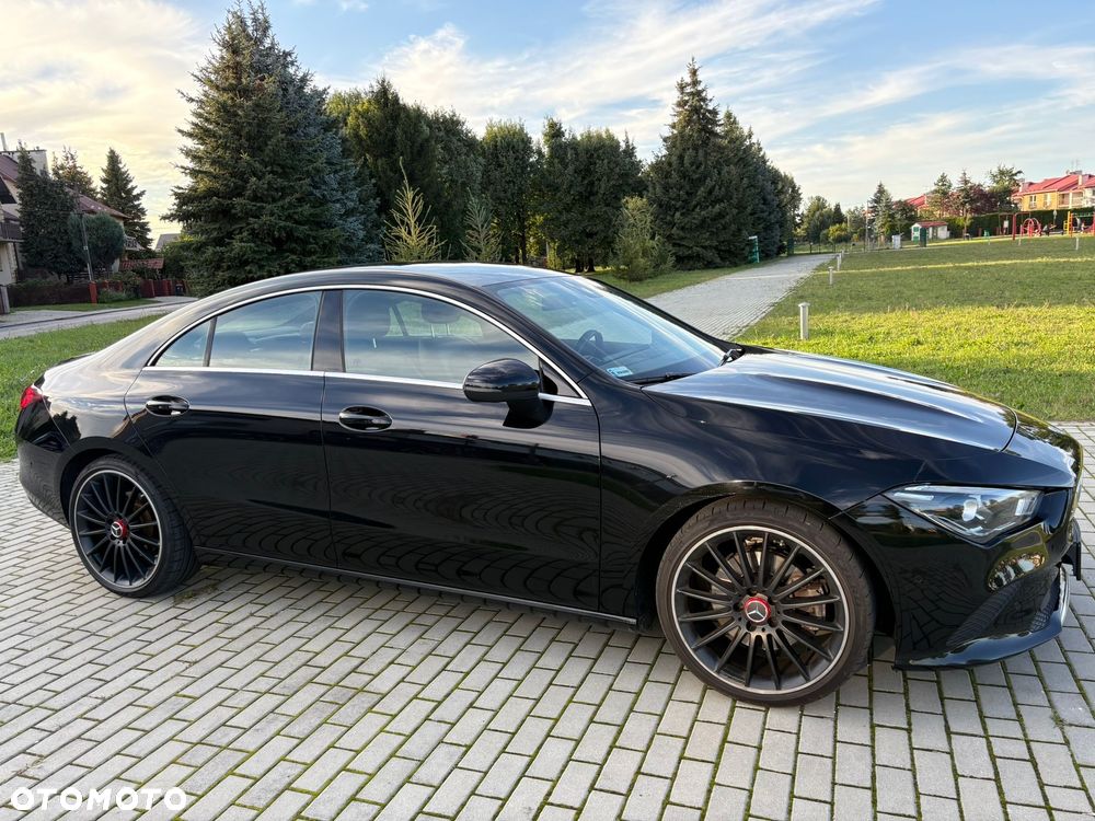 Mercedes-Benz CLA 220 4-Matic 7G-DCT - 24