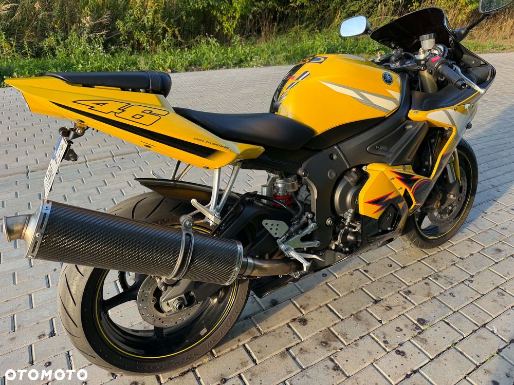Yamaha R6 - 6