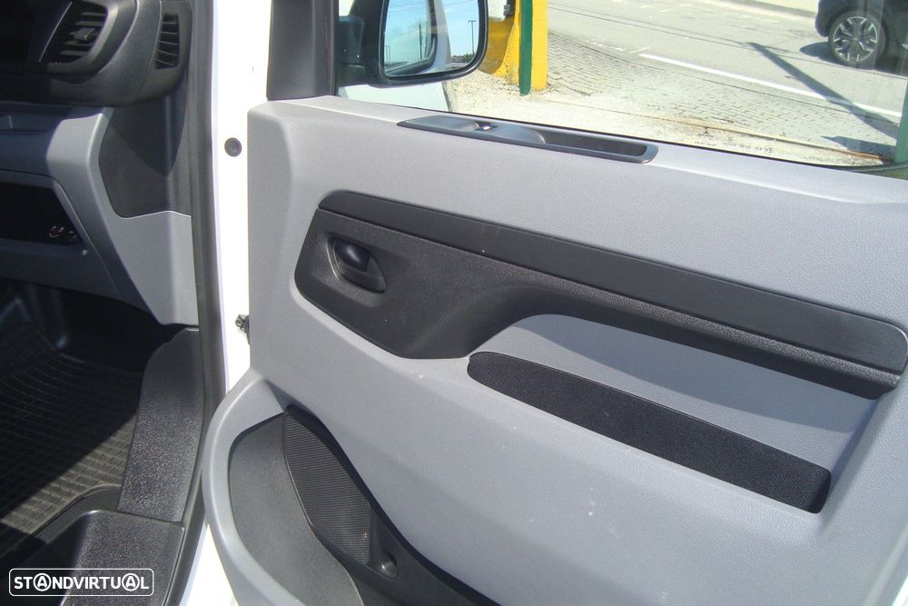 Citroën ë-Jumpy 1.6 HDI   BLUE  3 LUGARES - 34