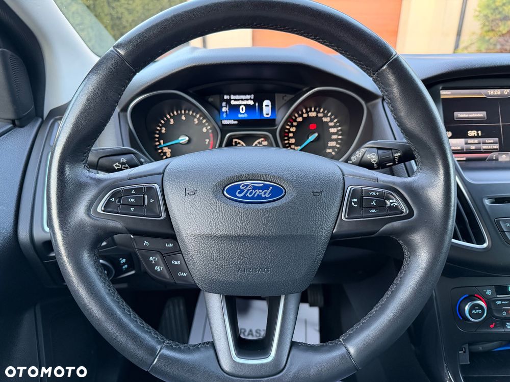 Ford Focus 1.0 EcoBoost Titanium - 19