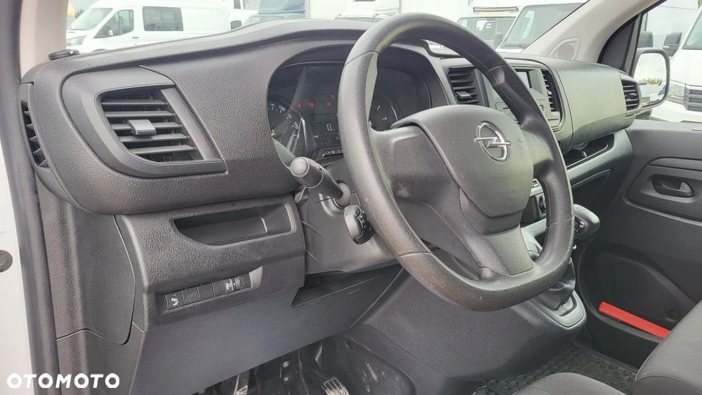 Opel Vivaro (4-d) 1.5 CDTI Long 2.7t (88kW FUR M) 120 KM M6 - 19