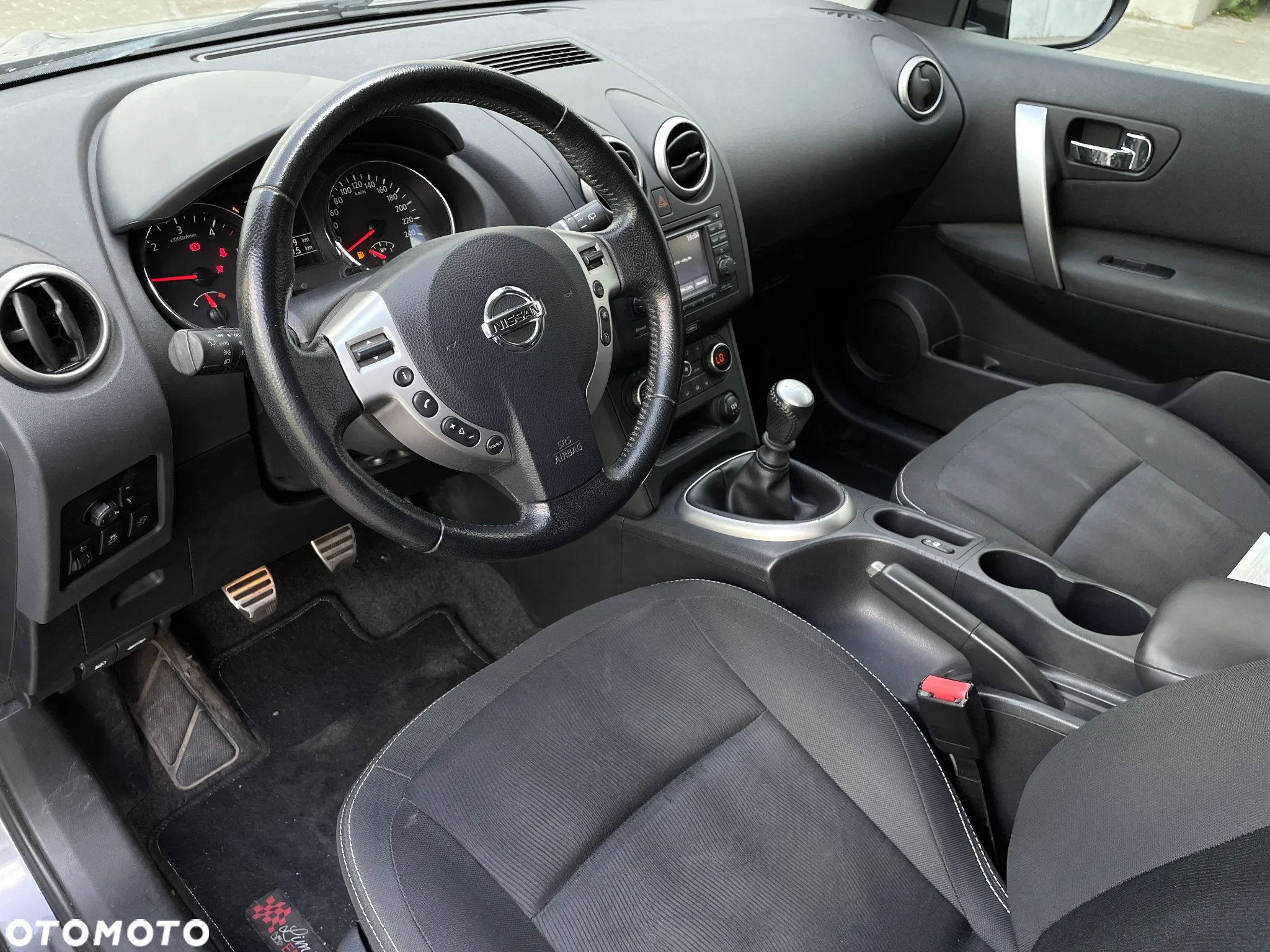 Nissan Qashqai 1.6 dCi DPF tekna - 19