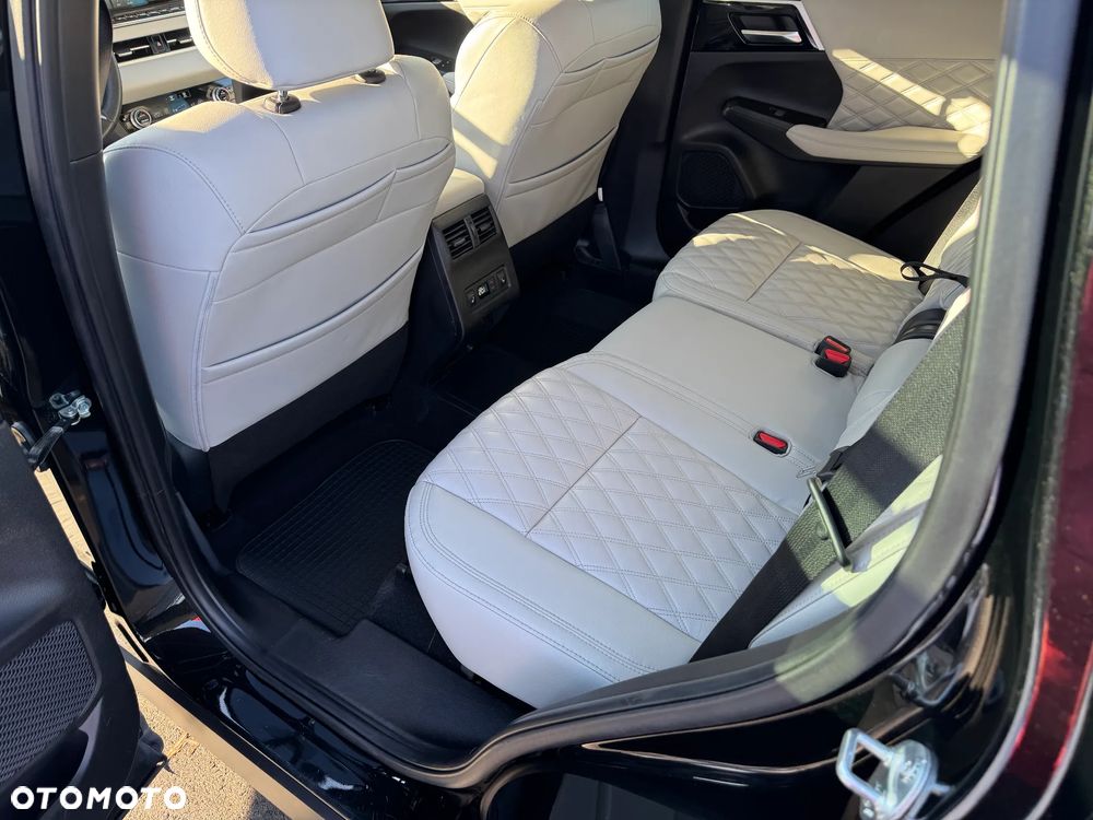 Mitsubishi Outlander 2.4 4WD Top - 9