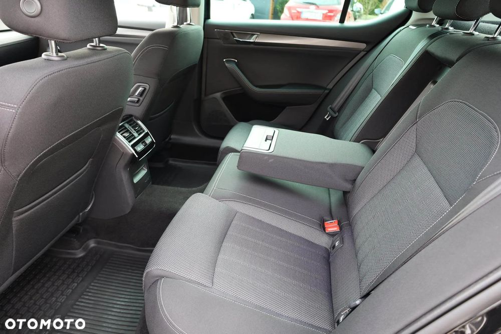 Skoda Superb 2.0 TSI Style DSG - 39