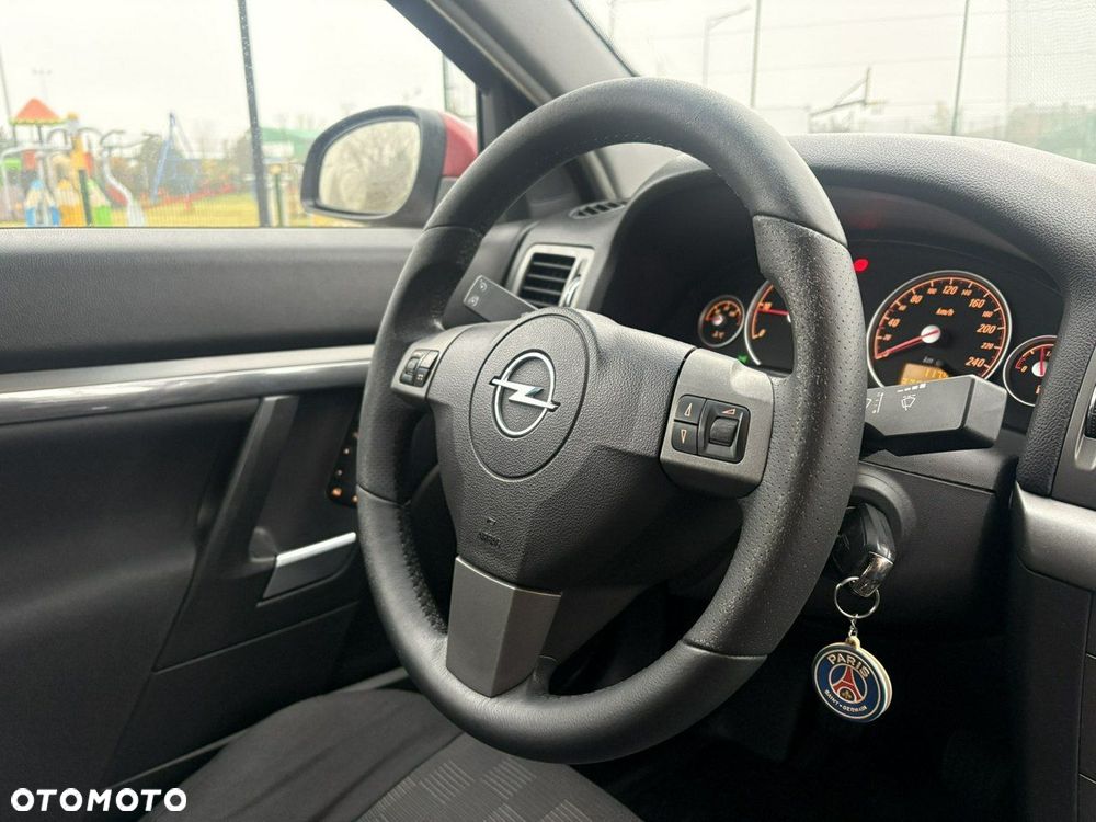 Opel Vectra 1.9 CDTI Sport / GTS - 13