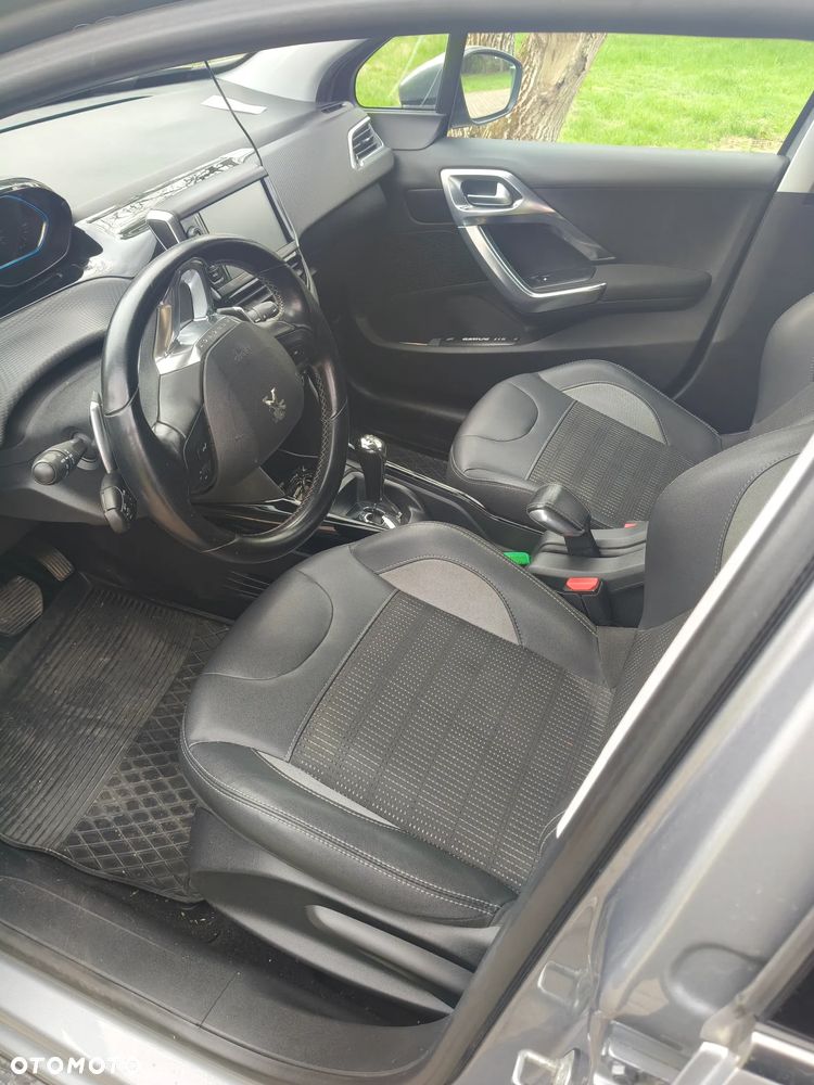 Peugeot 2008 - 5
