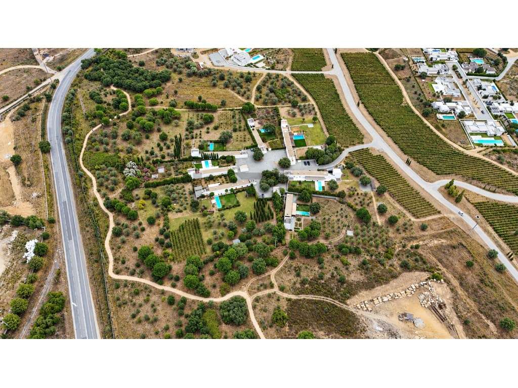 MORADIA T4 COM PISCINA e VINHA com 9.788 M2 PARA VENDA NO L'AND VIN... - Grande imagem: 4/60