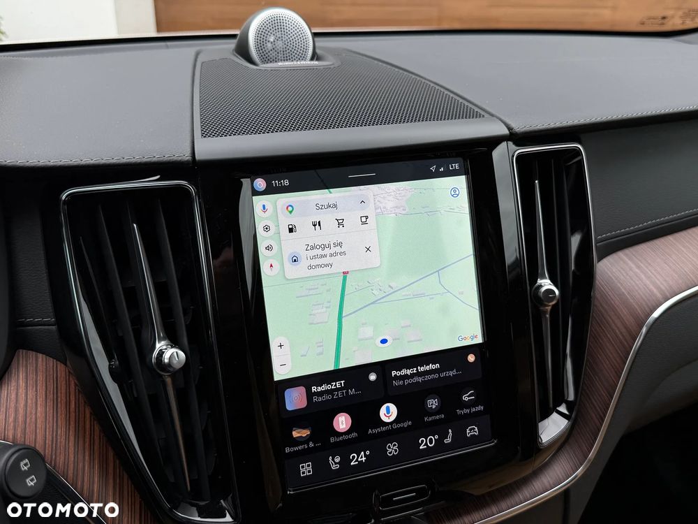 Volvo XC 60 B4 D Plus Dark - 22