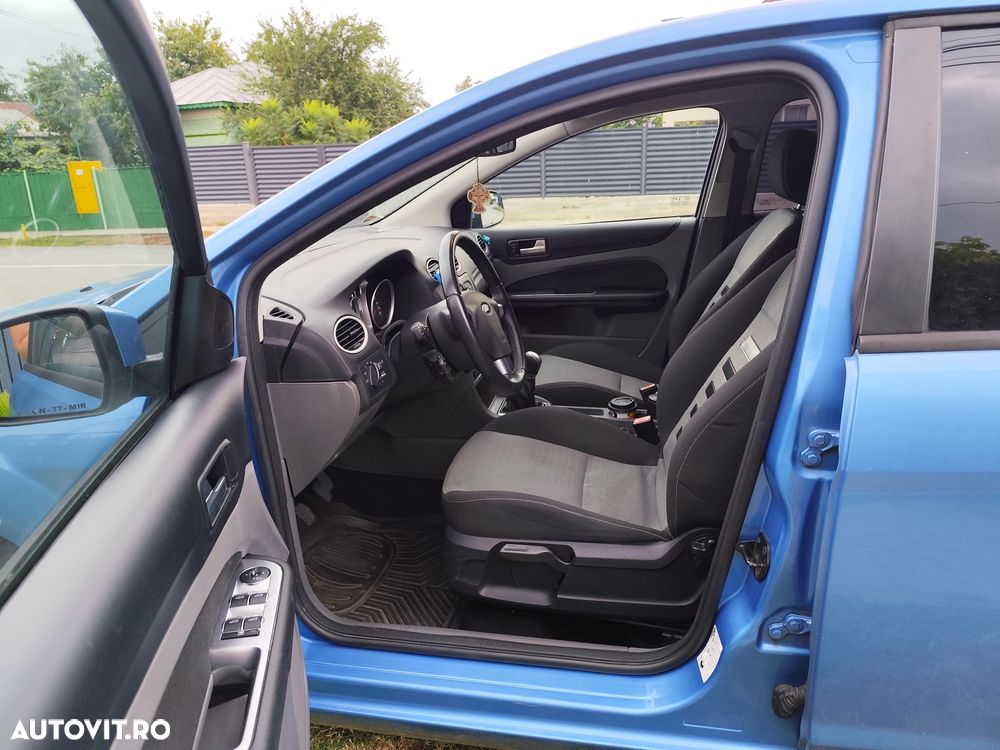 Ford Focus - 18