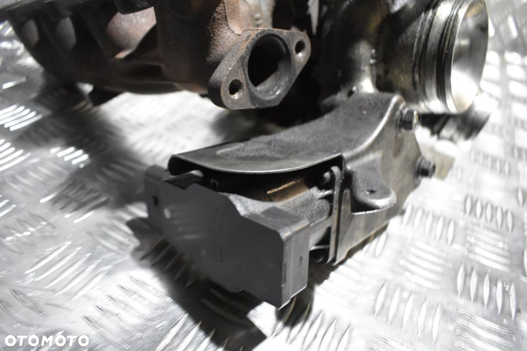 BMW E81 E60 E90 2.0D Turbosprężarka turbo 49135-05875 135-19614 - 7