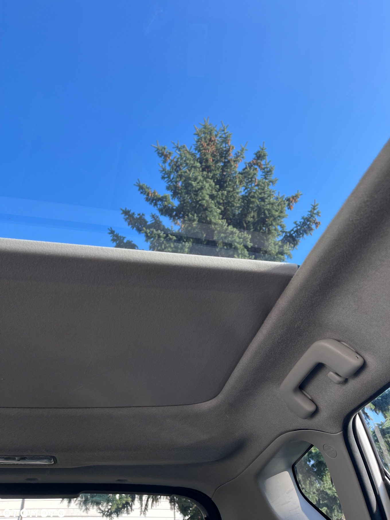 Toyota Auris Hybrid 135 Premium - 12