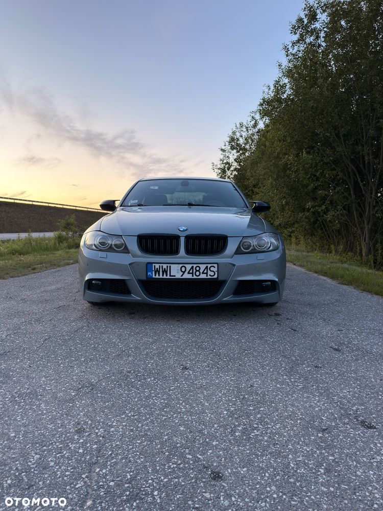 BMW Seria 3 325i - 1