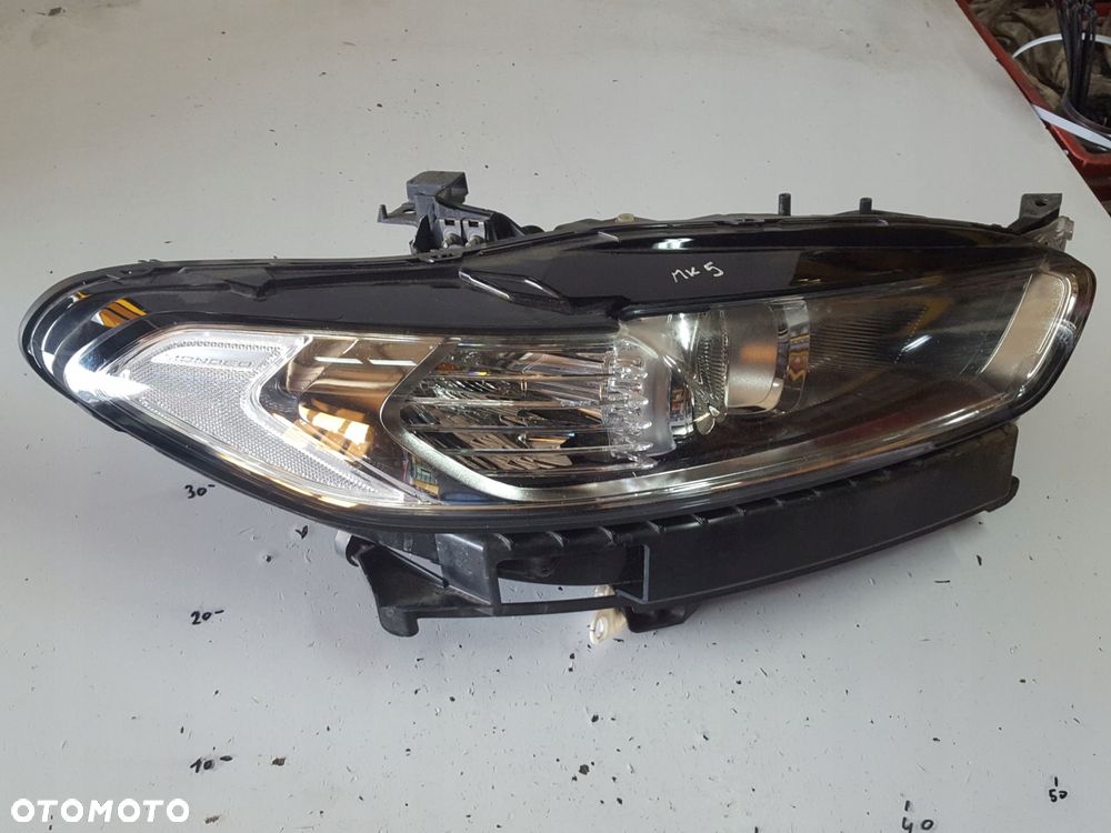 FORD MONDEO MK5 14r- LAMPA PRAWA PRZÓD ANGLIK - 1