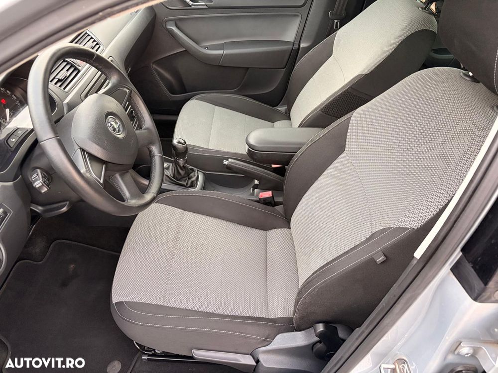 Skoda Rapid - 14