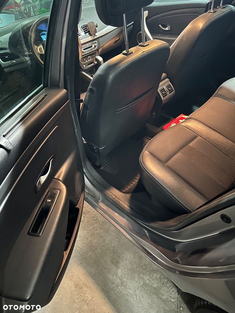 Renault Fluence - 24