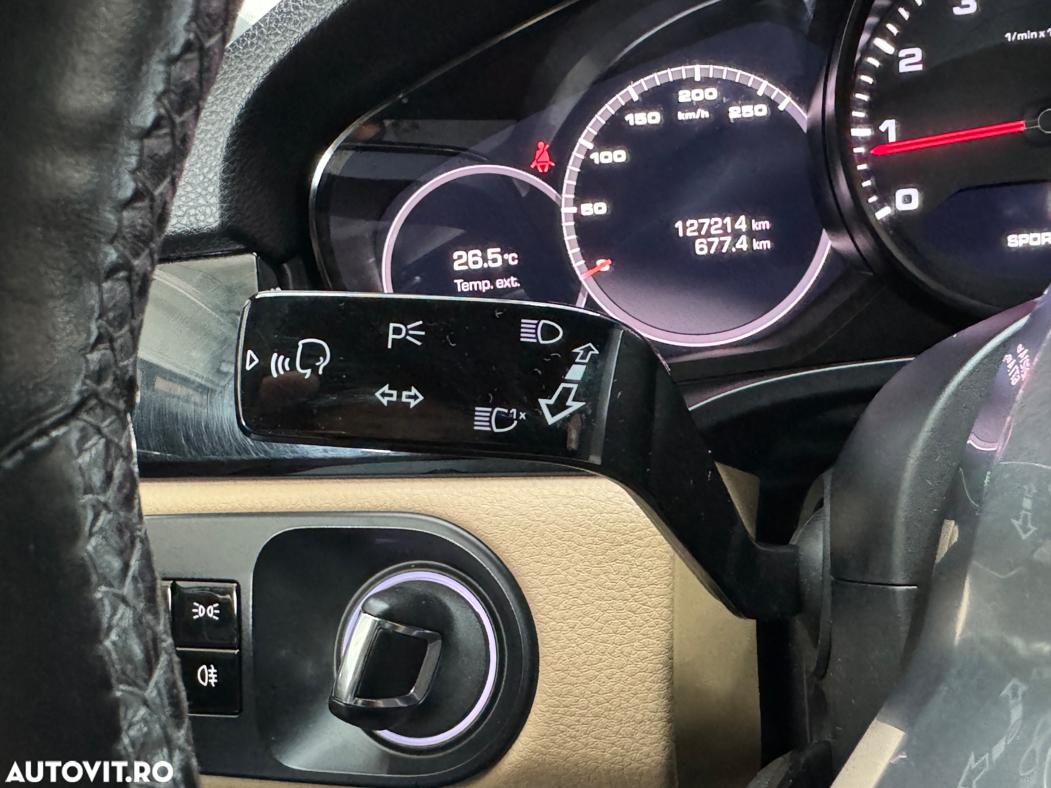 Porsche Cayenne Standard - 26