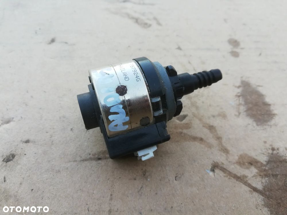 AUDI a5 silniczek regulacji ŚWIATEŁ LAMPY LED 89022080