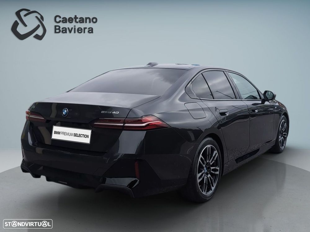 BMW i5 eDrive40 Pack Desportivo M - 8
