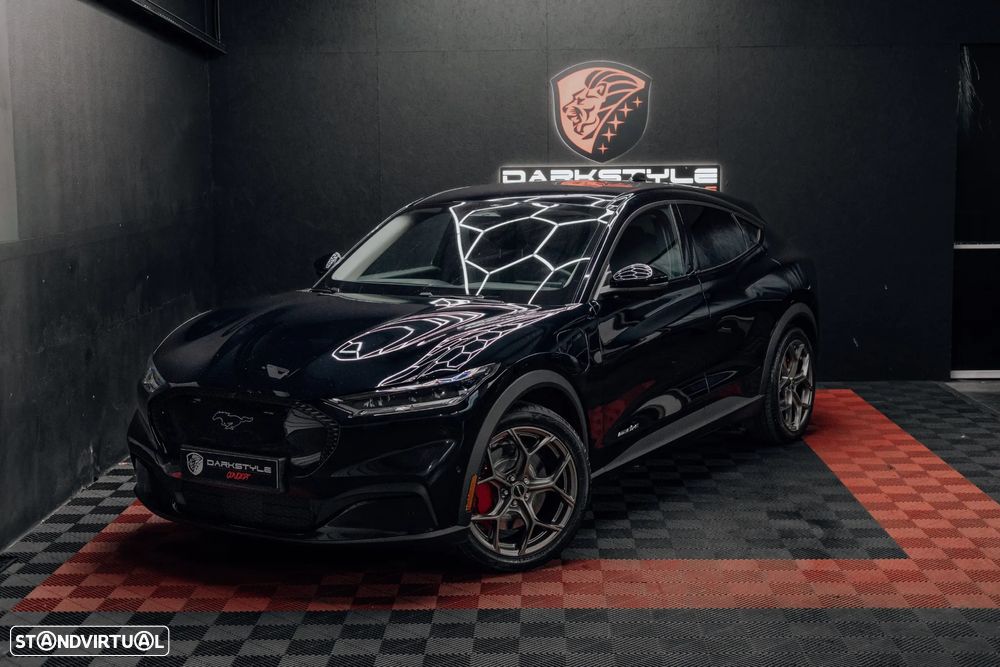 Ford Mustang Mach-E Standard - 1