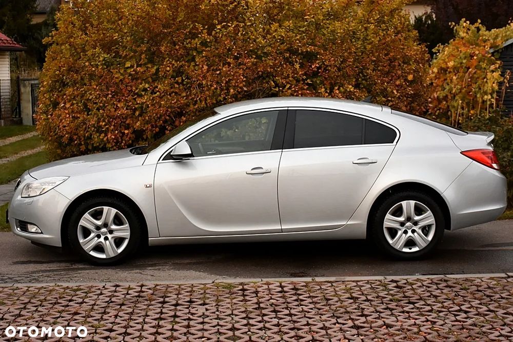 Opel Insignia 1.8 Executive - 13