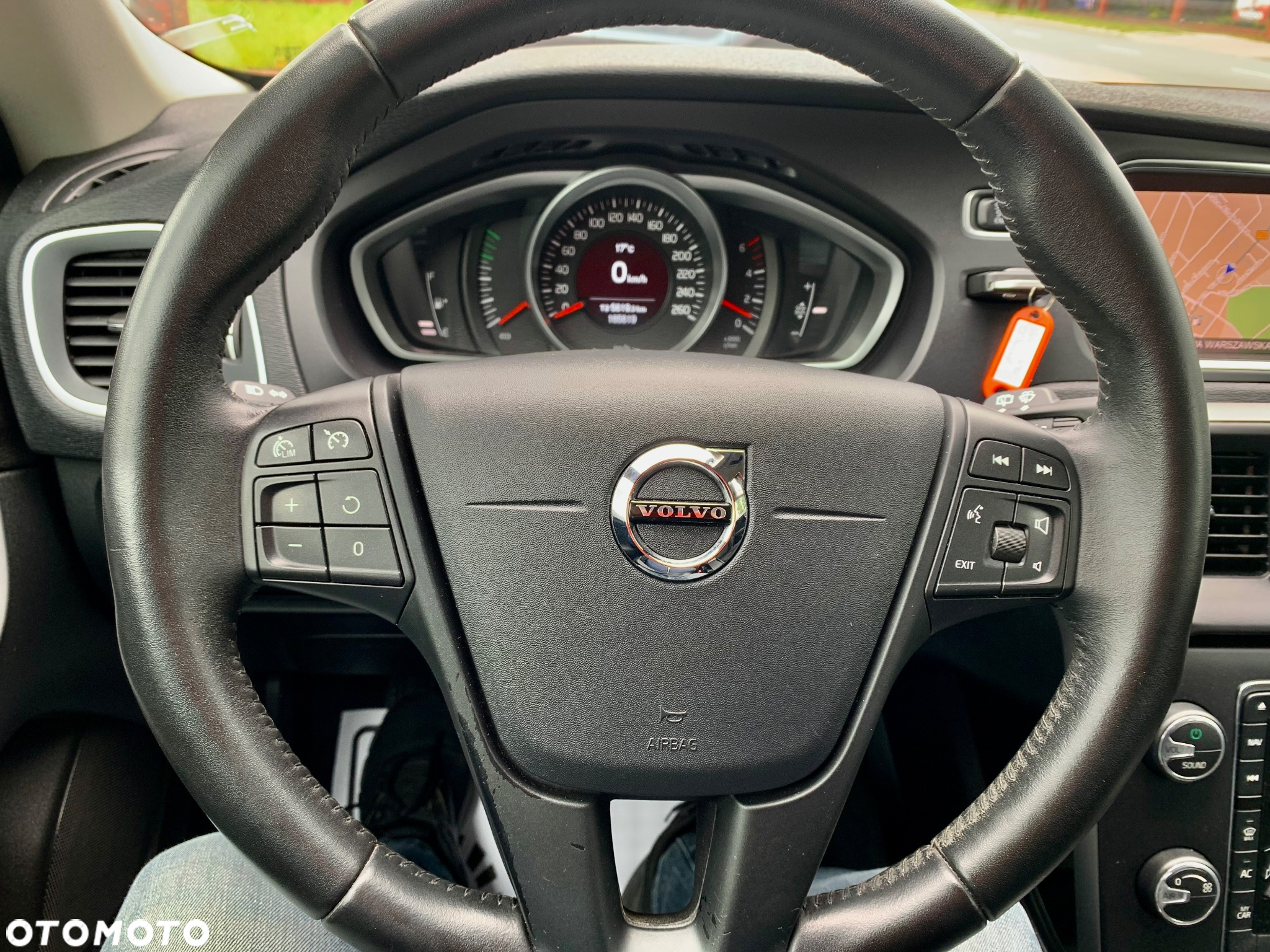 Volvo V40 D2 Drive-E Summum - 24