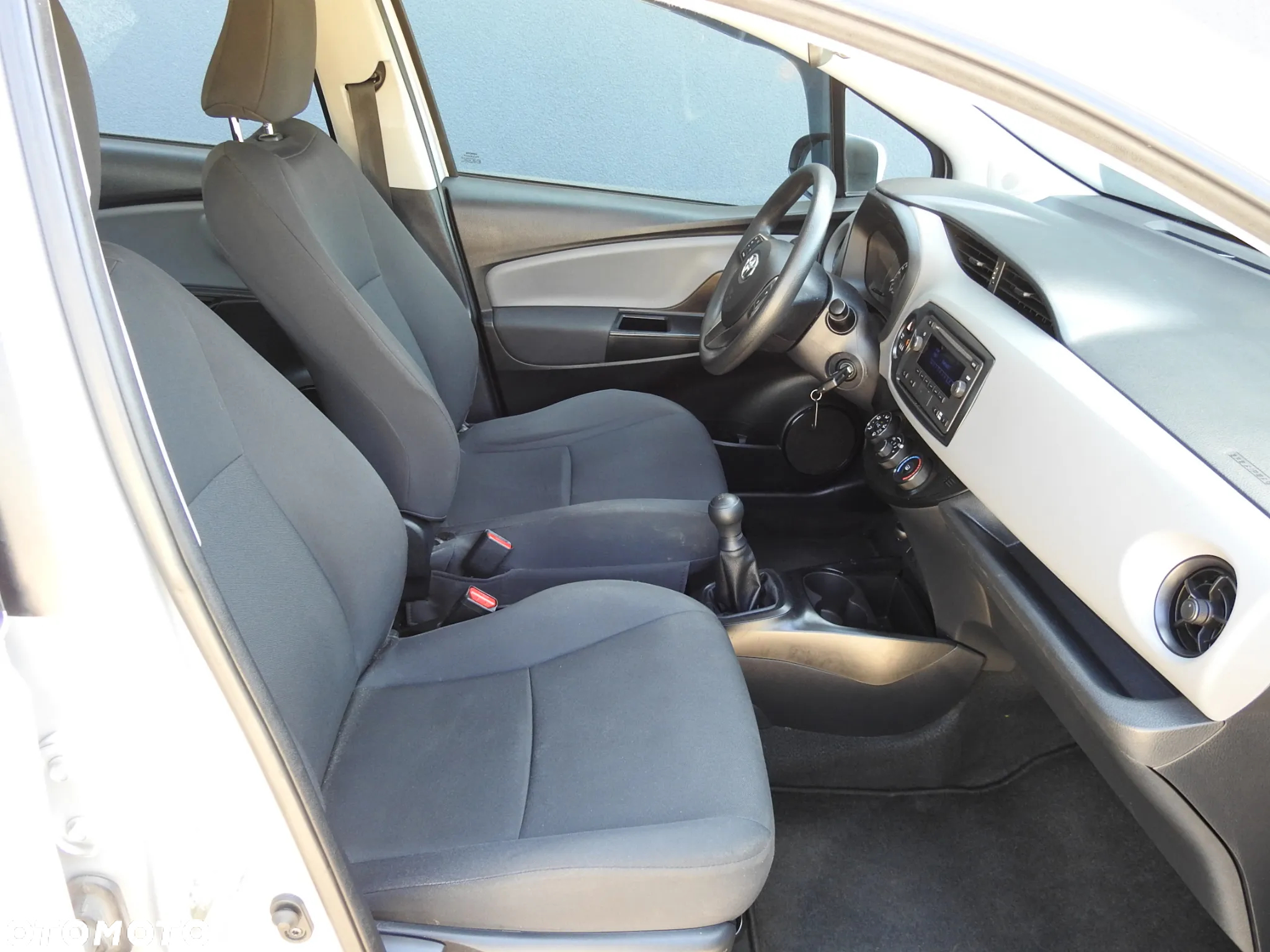 Toyota Yaris 1.0 Active - 12