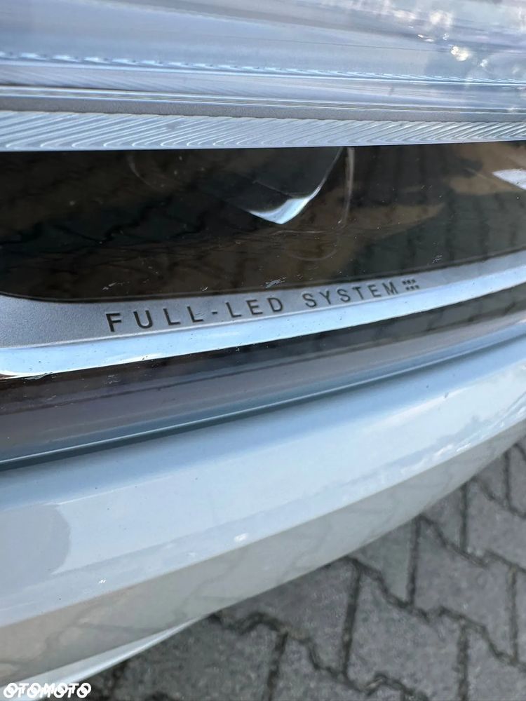 Volvo XC 60 T4 Momentum Pro - 17